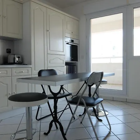 L'appart Vue * لا روشيل